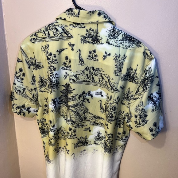 Faded Map Short Sleeve Woven Top - Yellow - Picture 2 of 4